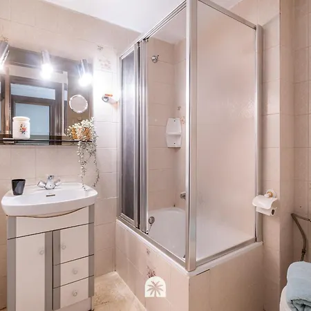 Mediterraneran Way - Center Apartment