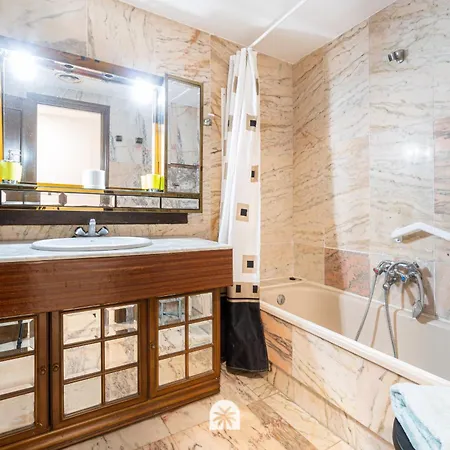 Mediterraneran Way - Center Apartment *